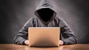 HOMEM FAZ PERFIL FALSO DE CONHECIDA, OFERECE SEXO E CHANTAGEIA HOMENS COMPROMETIDOS