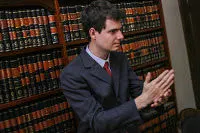 CLARO E CEF PAGARÃO 4 MIL POR COBRANÇA DE R$ 67,22